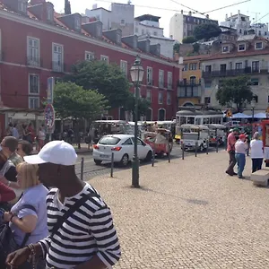 In The Heart Of Alfama Lisbona